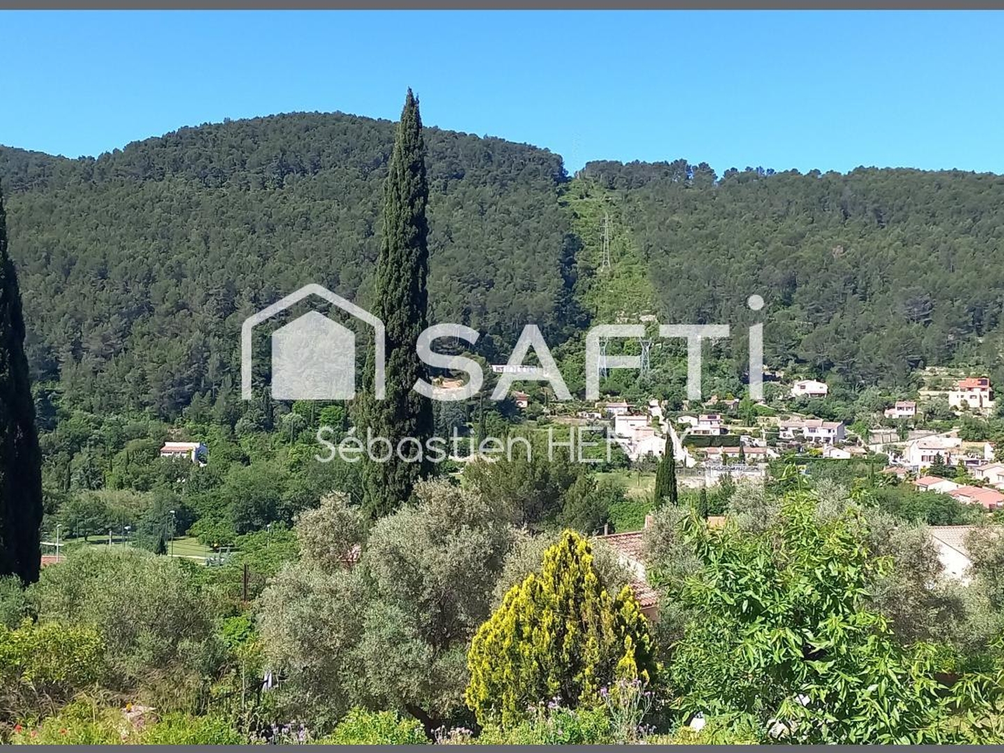 2 maisons sur terrain de 5000m2