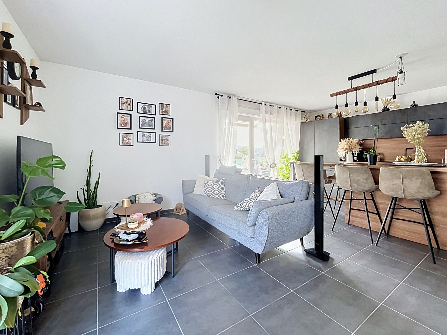 Appartement à vendre - 3 pièces - 66m2 - Saint-Pierre-En-F... (74800)