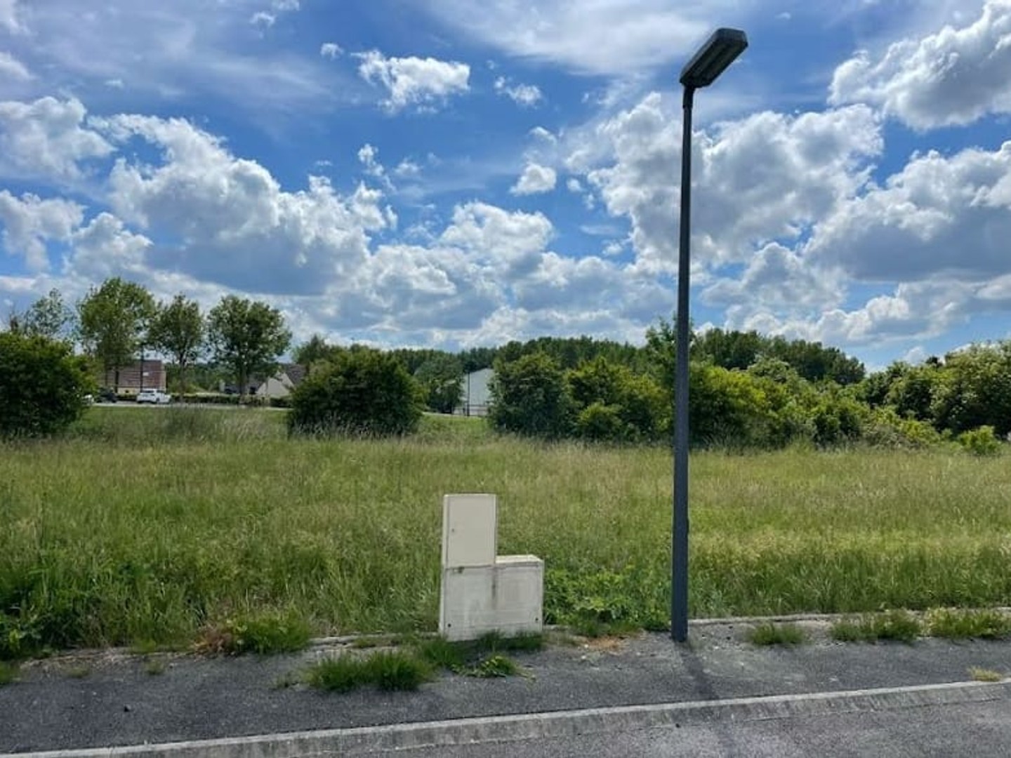 Terrain 283 m²