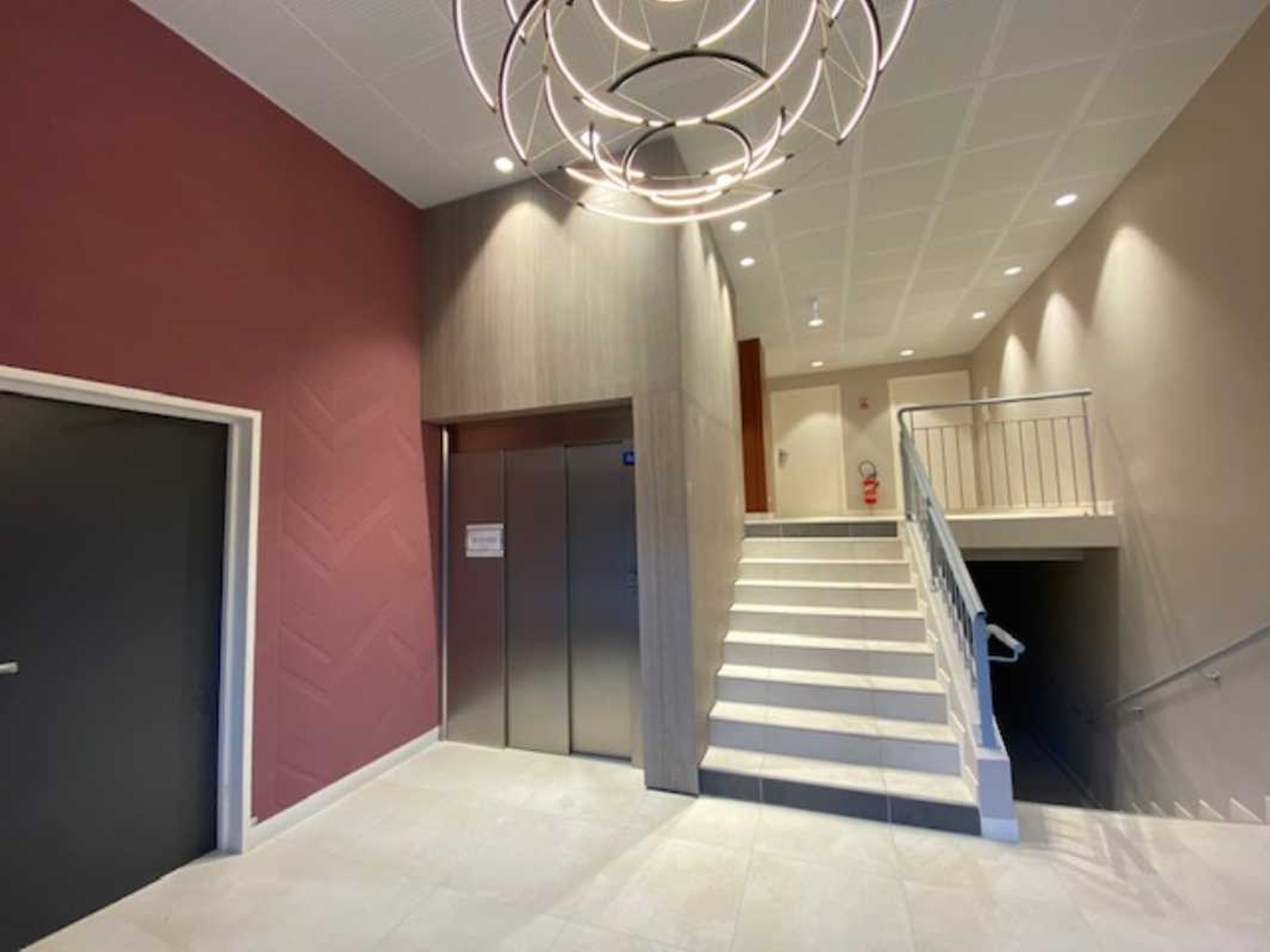 Commerce 268 m²