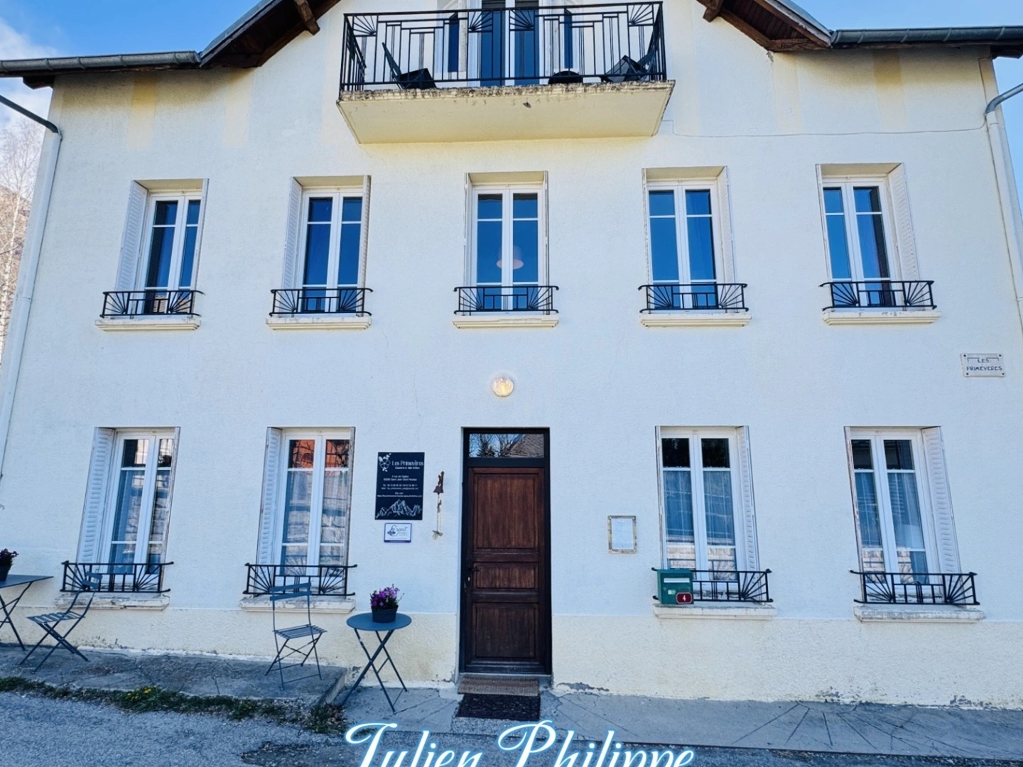 Maison à vendre - 10 pièces - 238m2 - Saint-Jean-Saint-... (05260)
