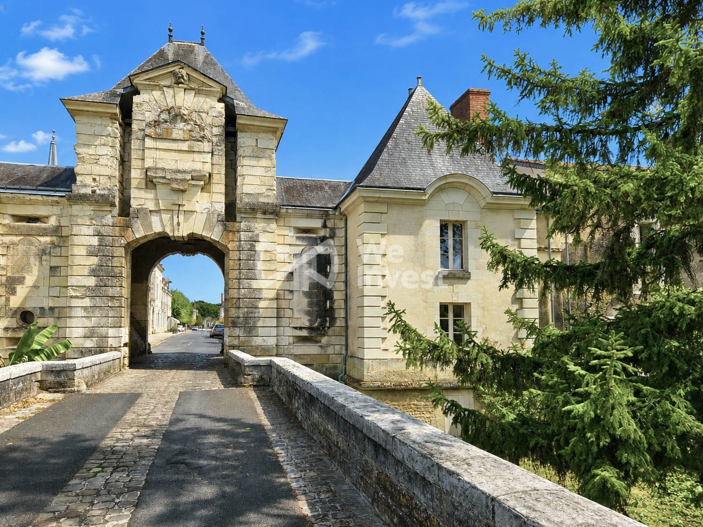 Locaux à vendre - 150m2 - Richelieu (37120)