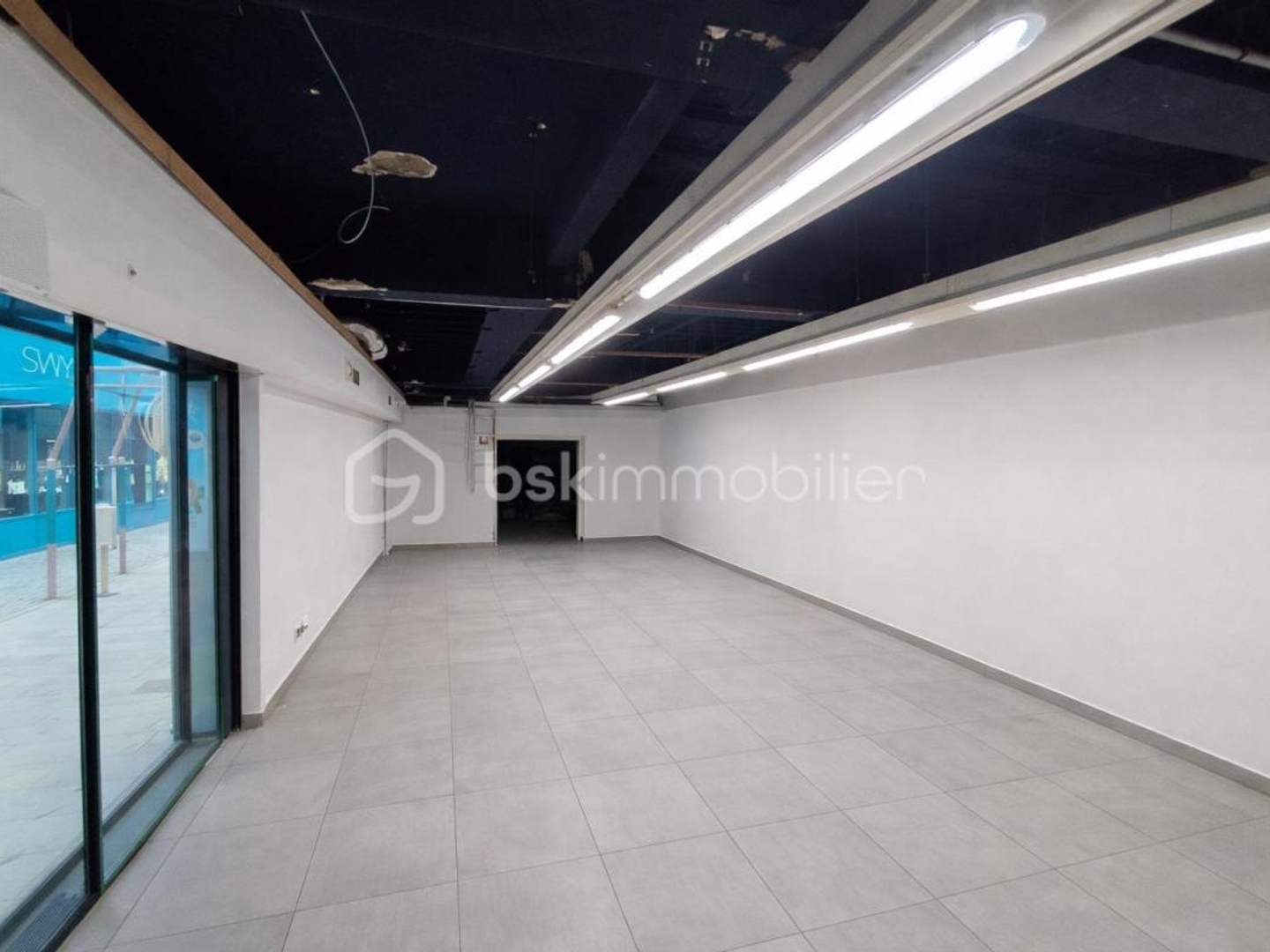 Locaux à vendre - 270m2 - Fougères (35300)