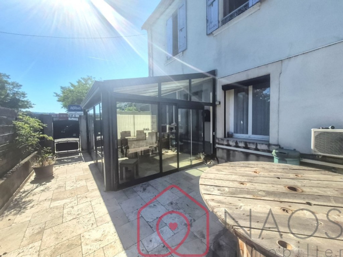 Ensemble immobilier 6 pièces 143 m²