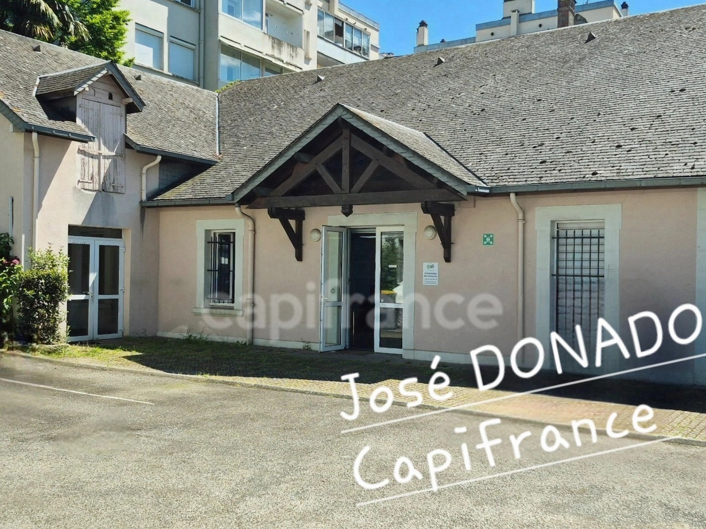 Commerce 2 pièces 173 m²