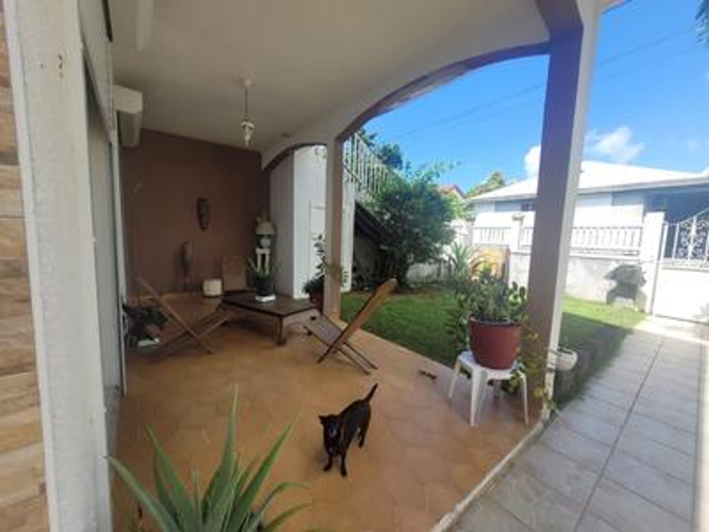 VILLA T5 A VENDRE + T2 A BAIE MAHAULT