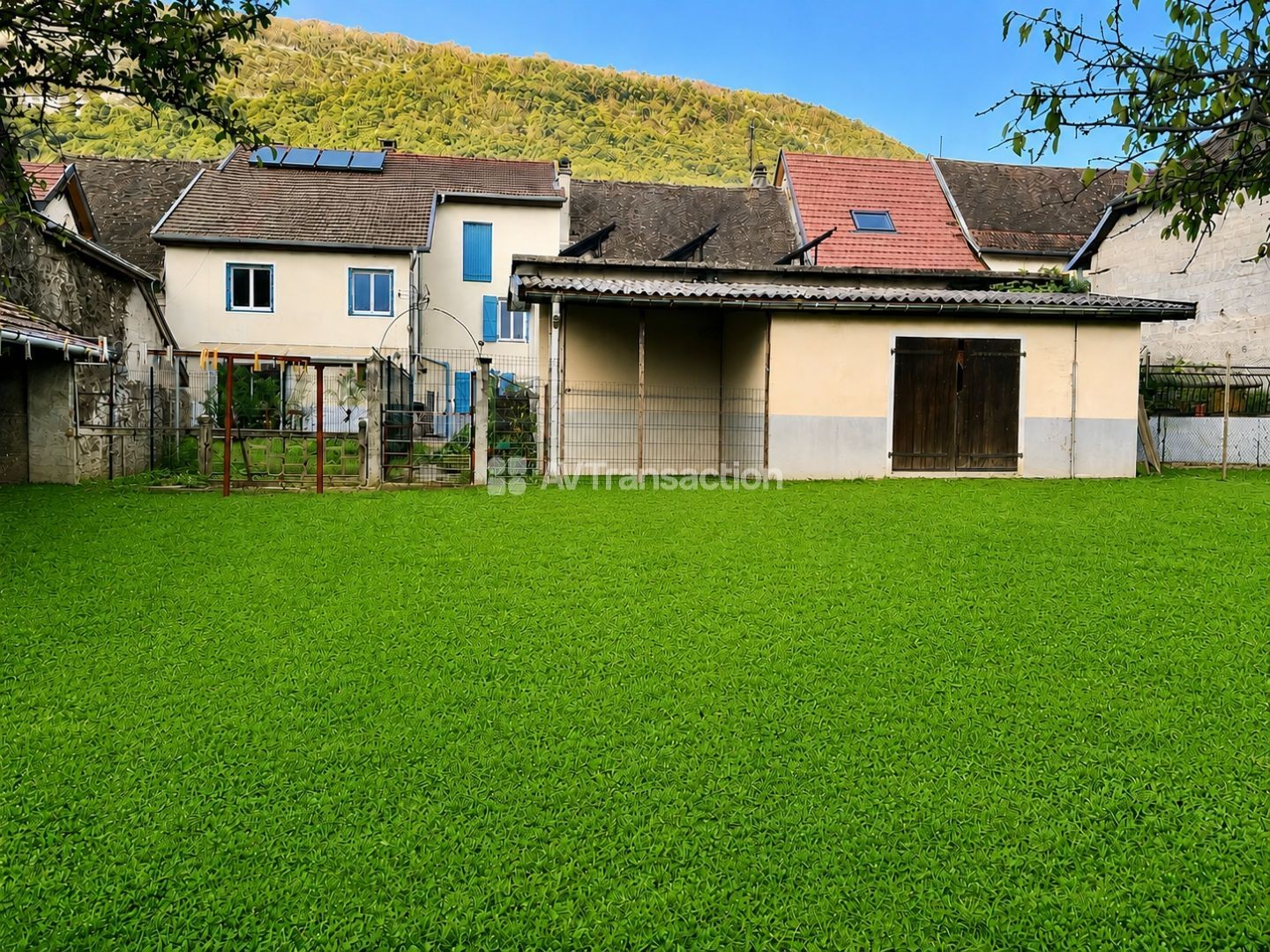 Maison à vendre - 6 pièces - 150m2 - Peyrieu (01300)