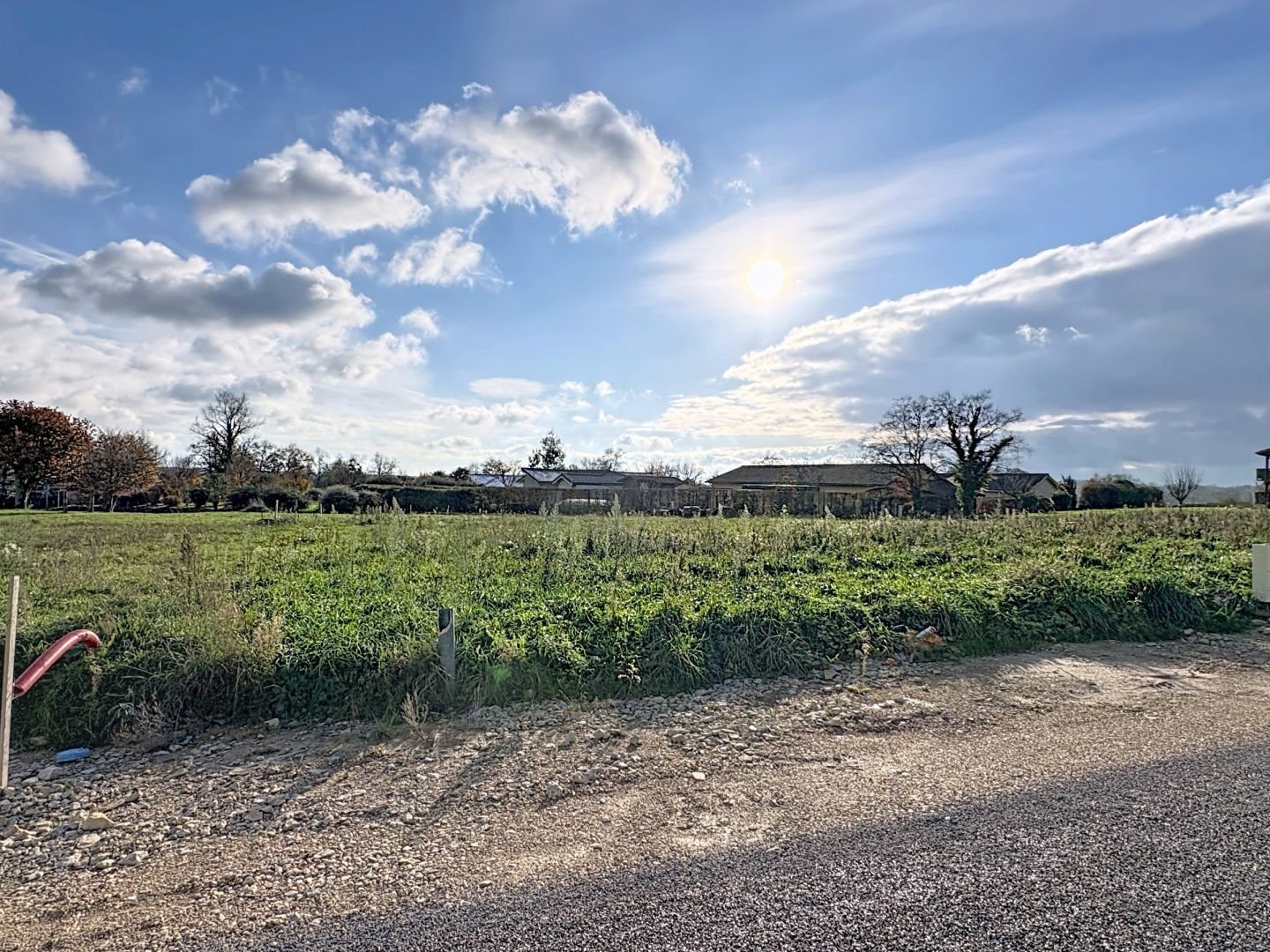 Terrain à vendre - 647m2 - Chaveyriat (01660)