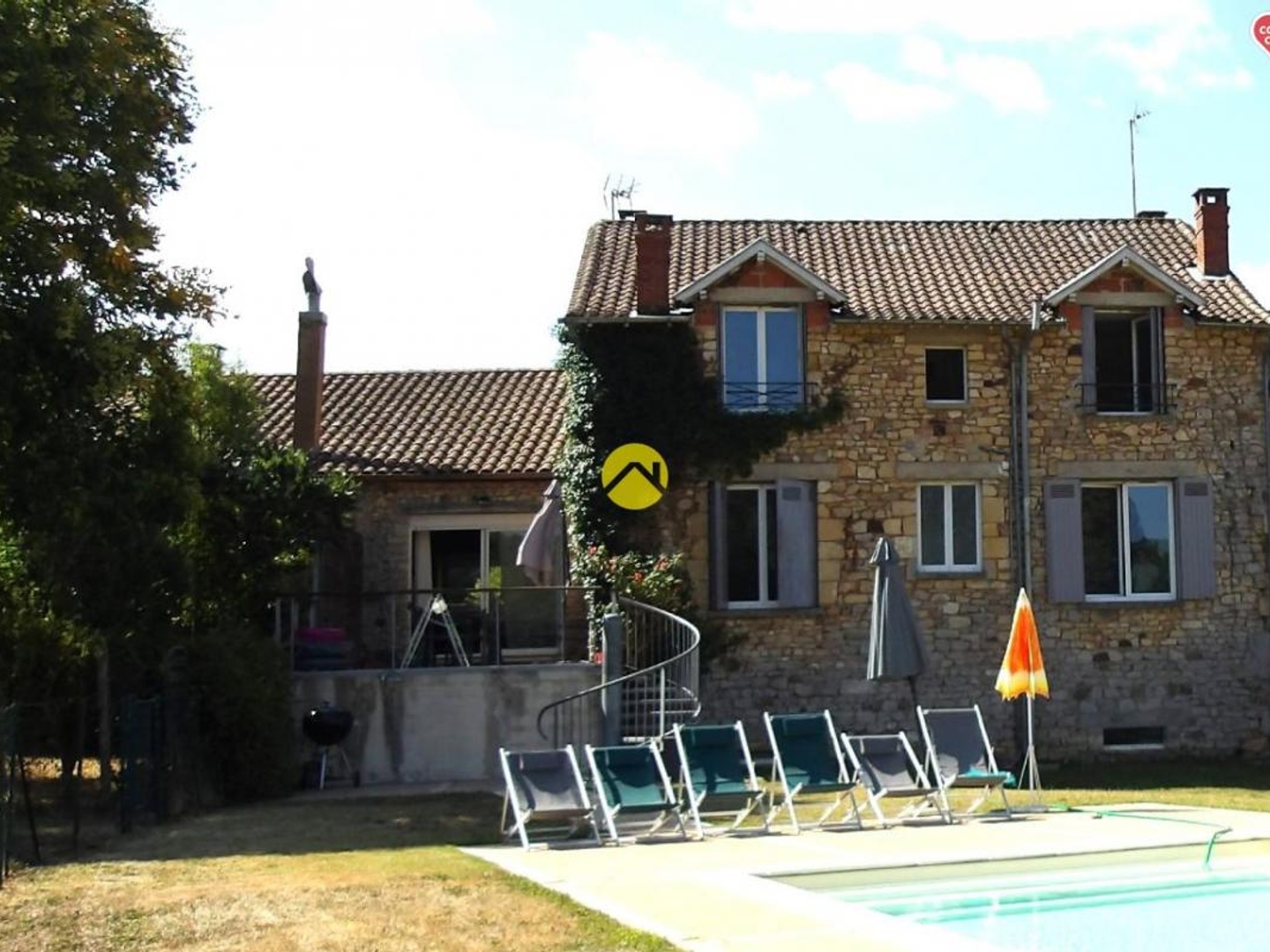 MAISON TOTALMENT RENOVEE