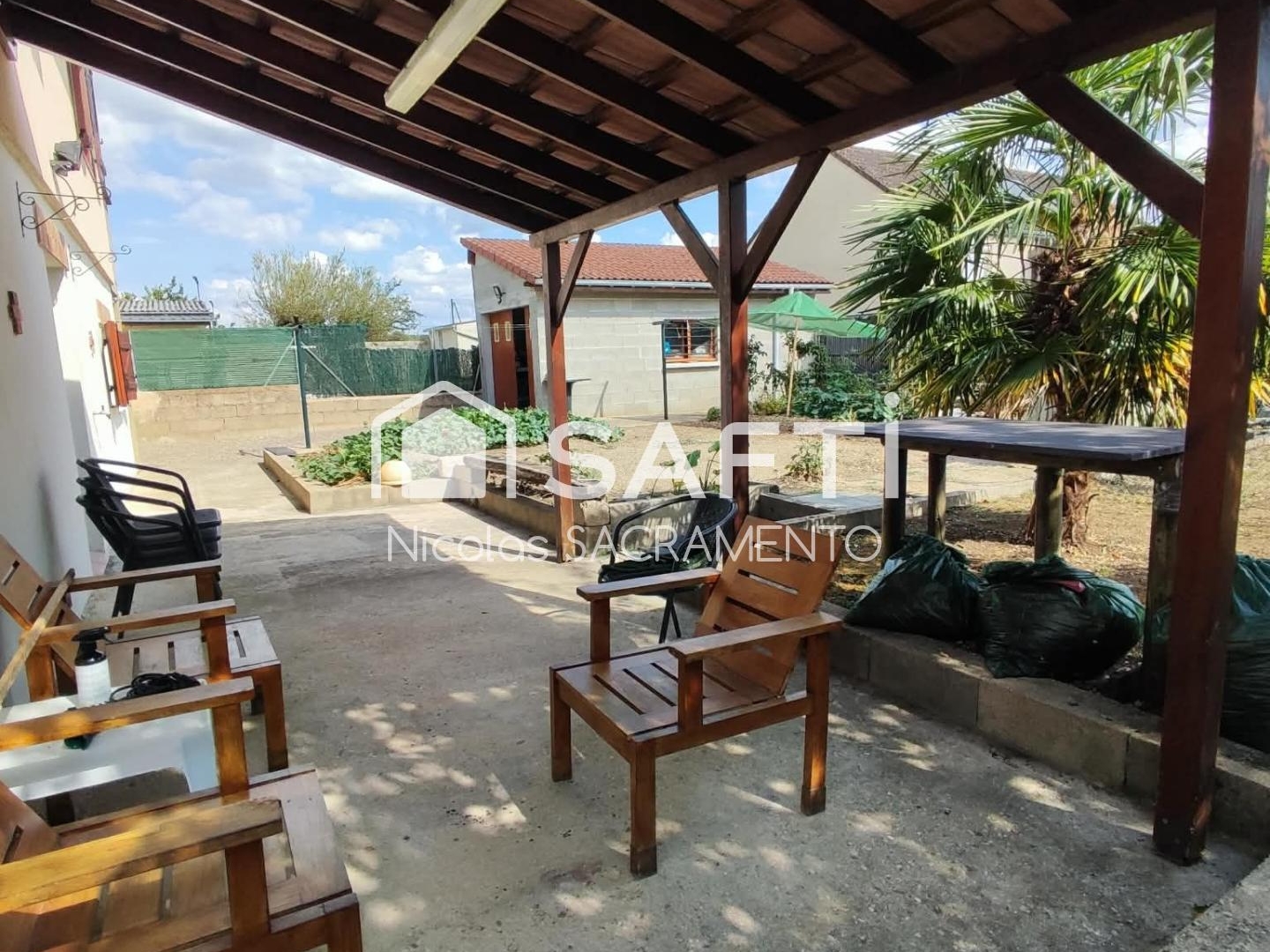 Maison à vendre - 6 pièces - 153m2 - Brienon-Sur-Armançon (89210)