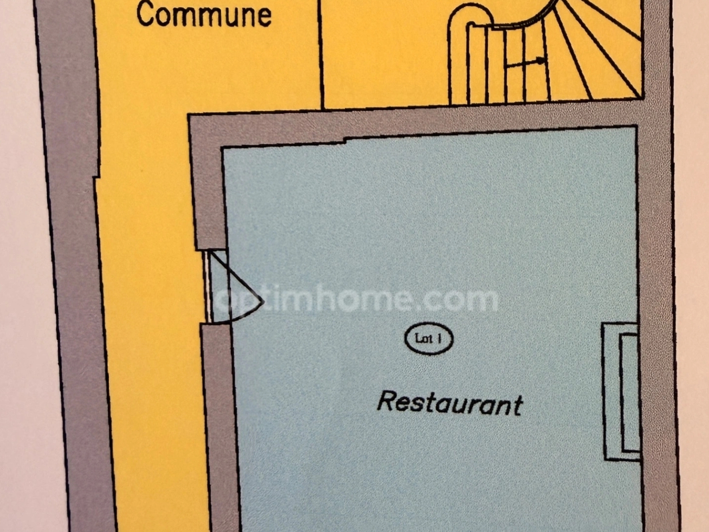 EMPLACEMENT N°1 : LOCAL COMMERCIAL OU BUREAUX DE 30 M² (AVEC CAVE) ROCHEFORT