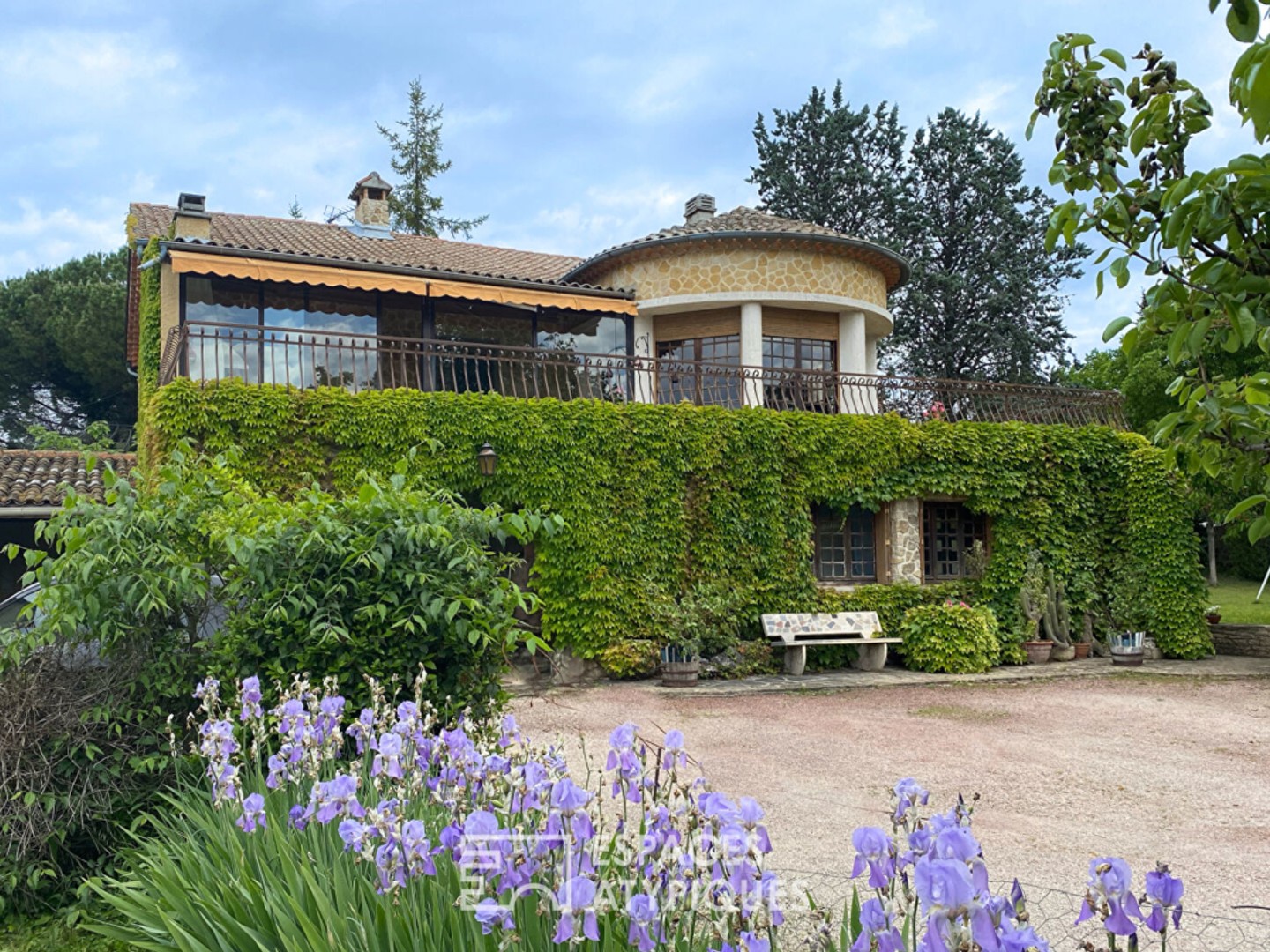 Maison seventies avec vue