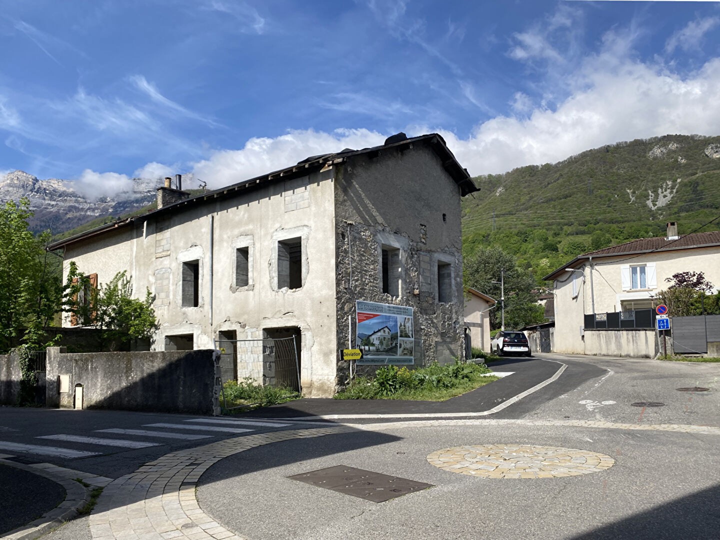 Claix cxentre village Maison de village avec petit terrain