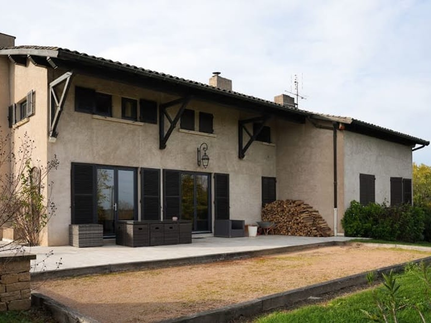 Maison à vendre - 8 pièces - 280m2 - Corcelles-En-Beau... (69220)