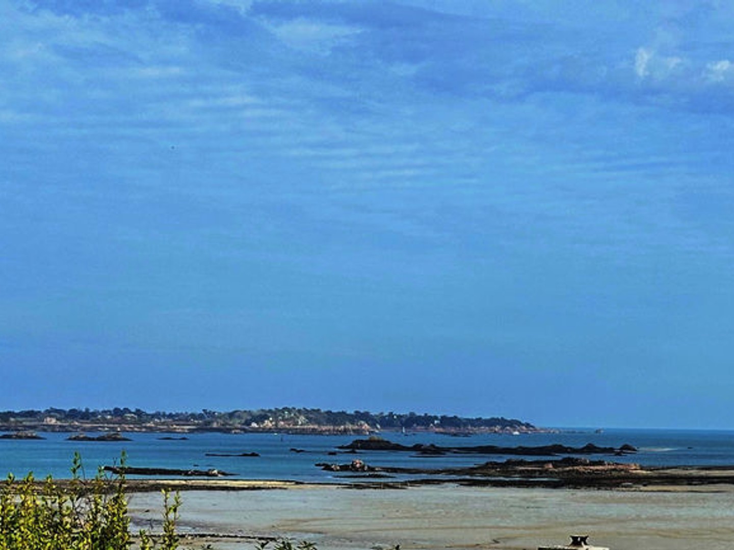 À VENDRE PLOUBAZLANEC - Maison 5 pièces avec vue mer exceptionnelle Proche plage 120 m2 Terrain 1 246