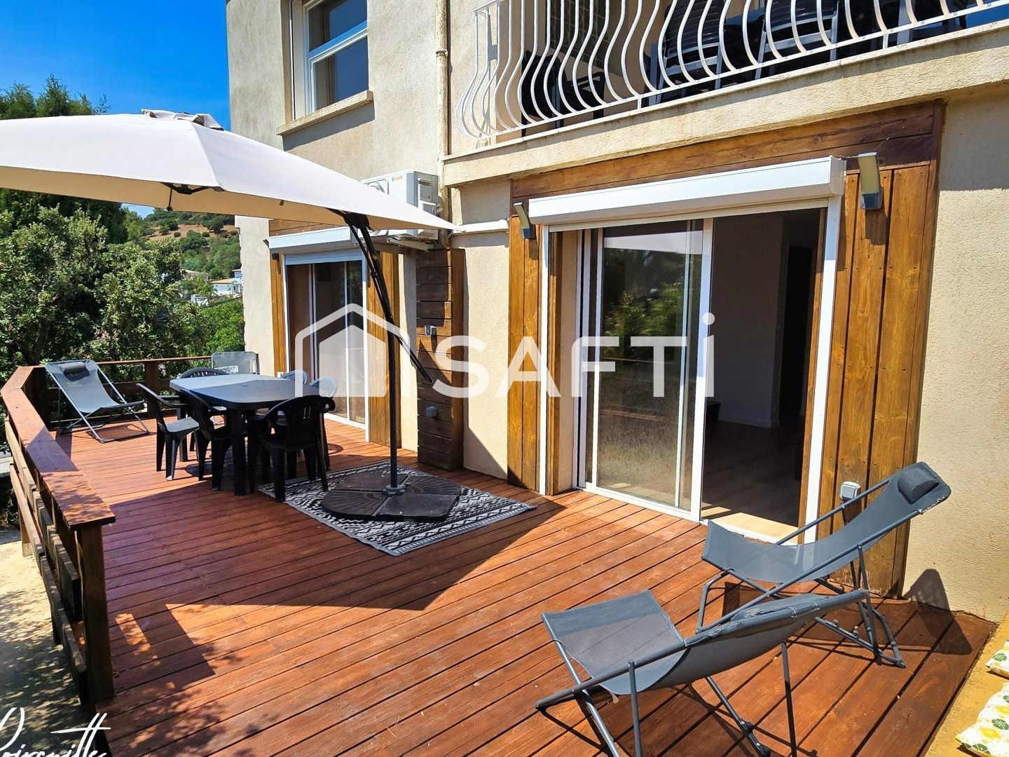 Maison à vendre - 10 pièces - 249m2 - Hyères (83400)