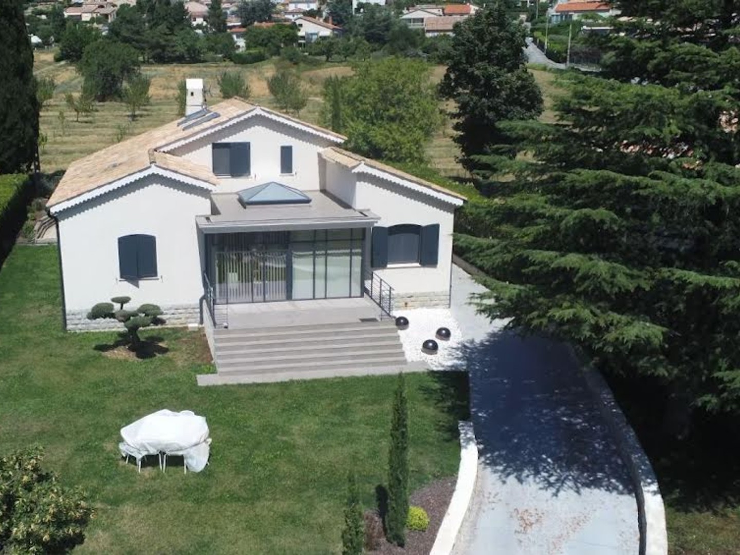 Villa 5 pièces 148 m²
