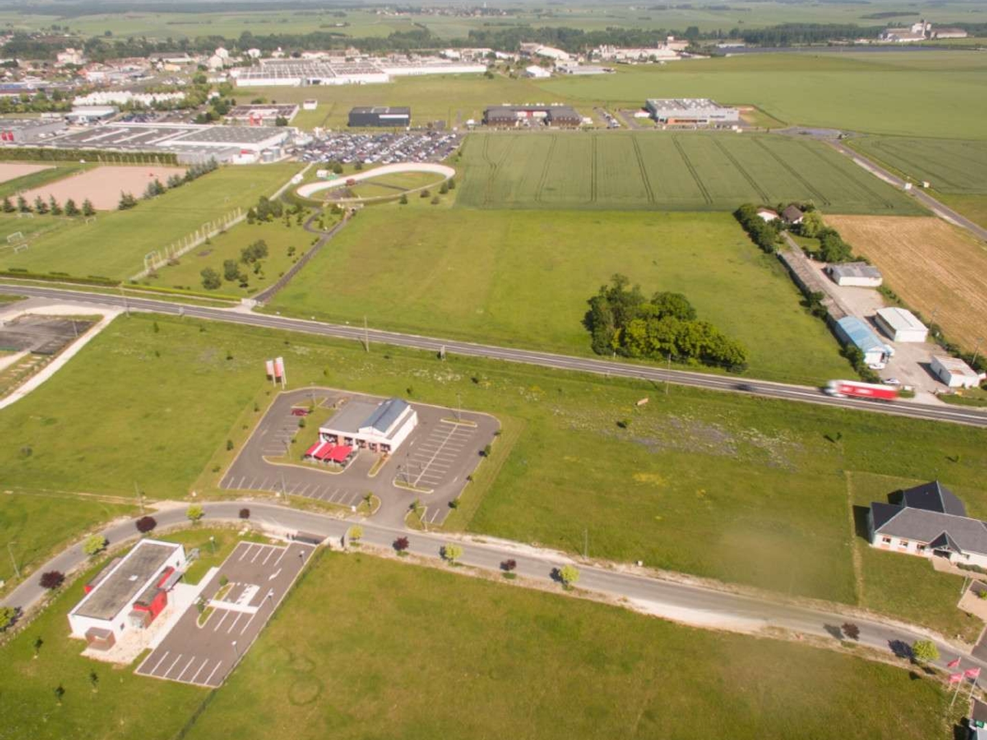 Vente terrains industriels de 362 ha à Issoudun