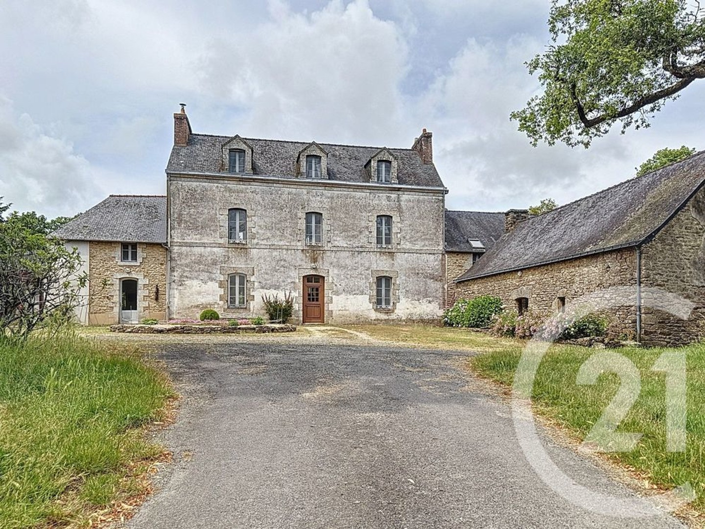 Maison à vendre - 421m2 - Saint-Jean-La-Pot... (56350)