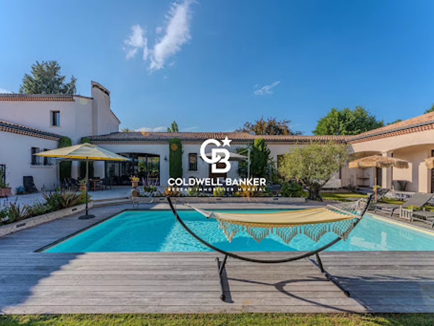 Maison 7 pièces 365 m²