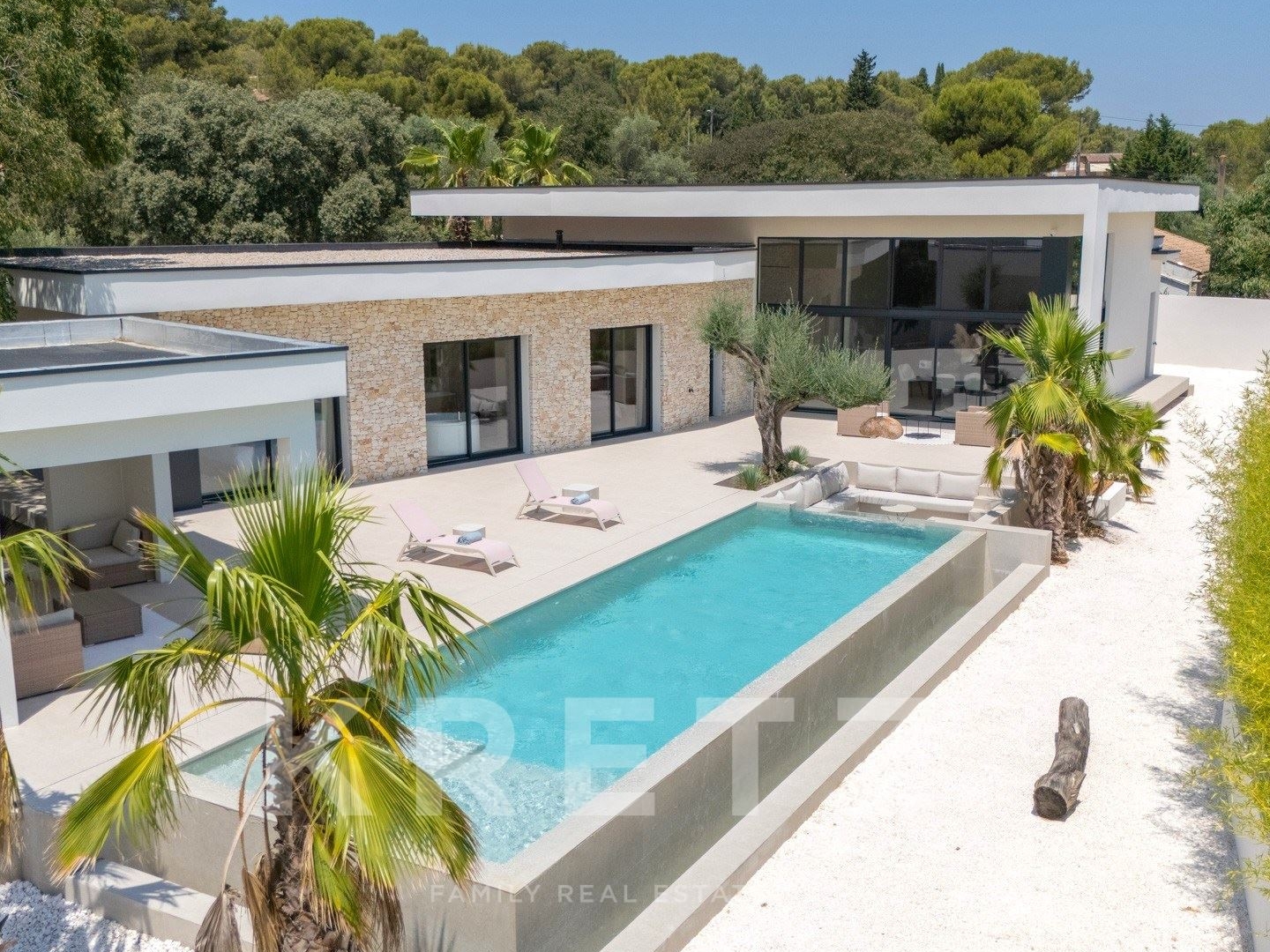 Villa californienne de plain-pied au coeur du quartier de la Cigale