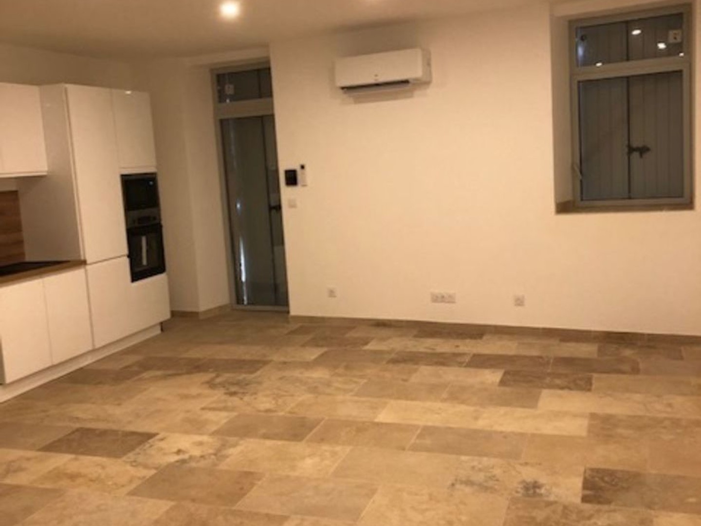 Maison à vendre - 3 pièces - 100m2 - Meynes (30840)