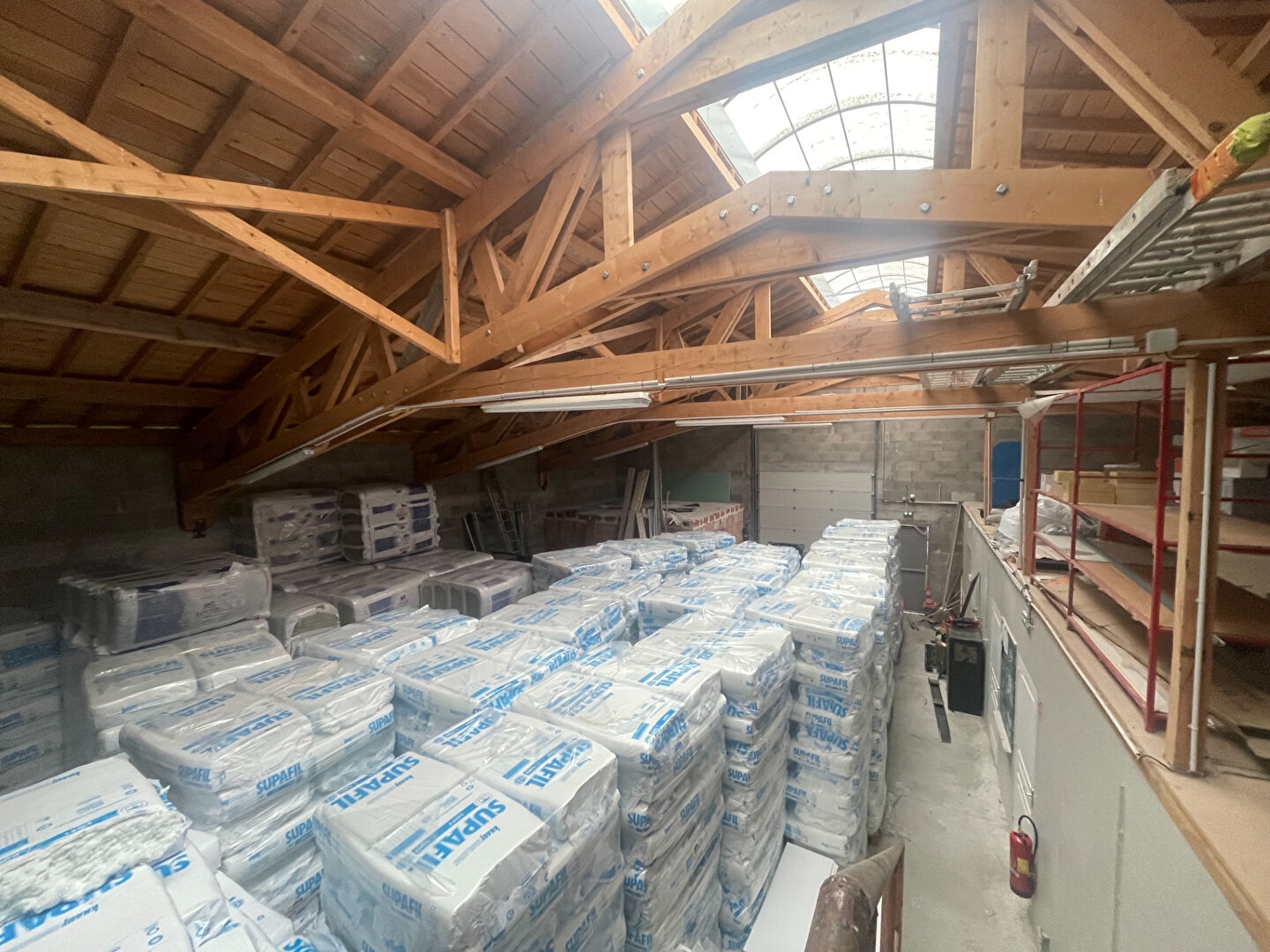 Locaux à vendre - 320m2 - Noirétable (42440)