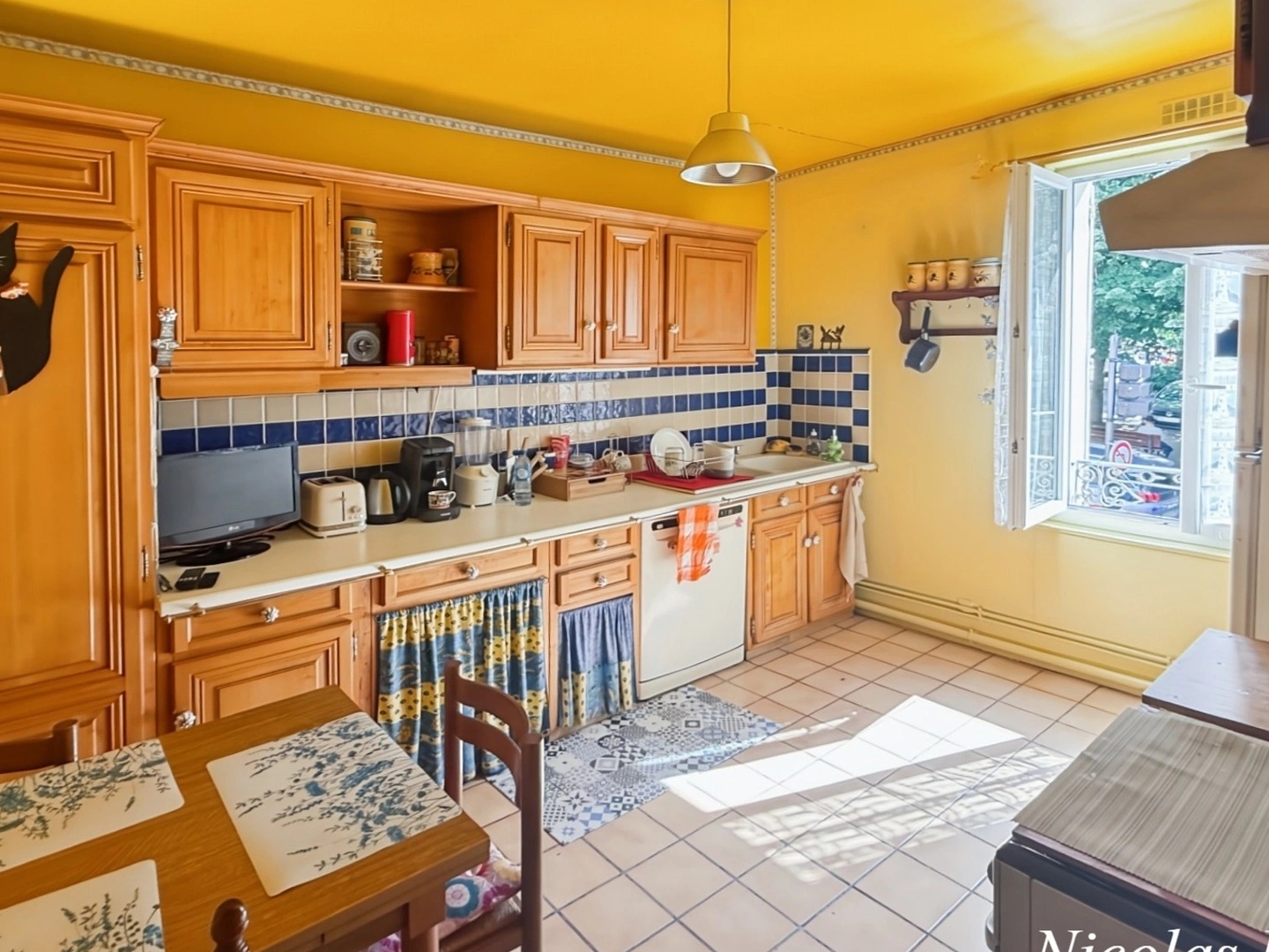 Immeuble à vendre - 8 pièces - 132m2 - Compiègne (60200)