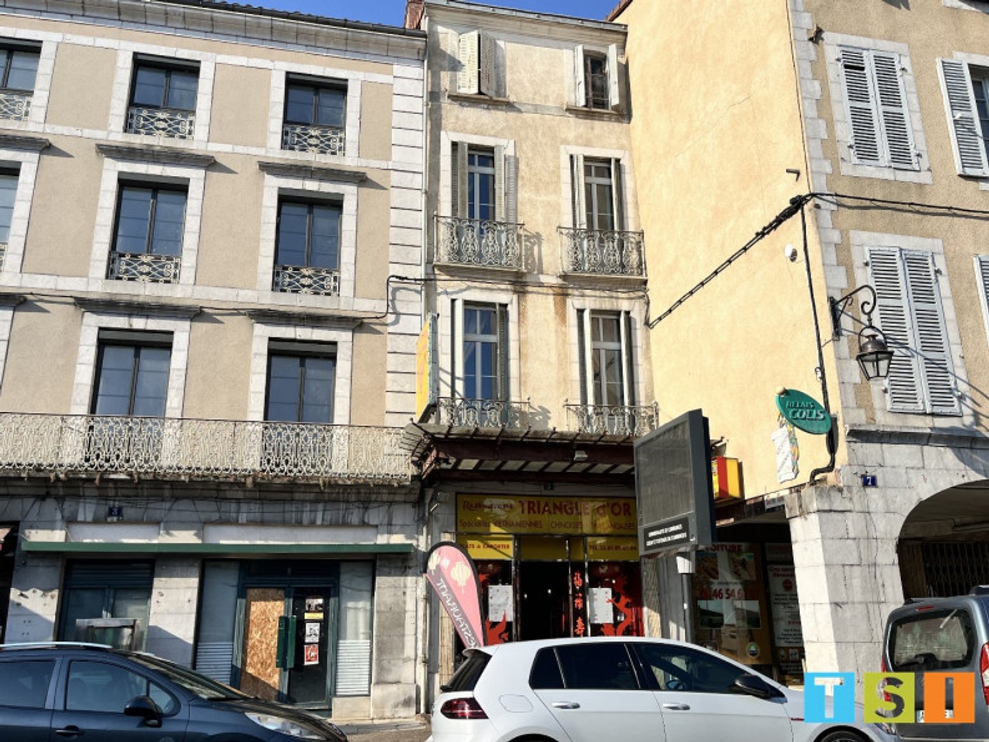 Ensemble immobilier 15 pièces 300 m²