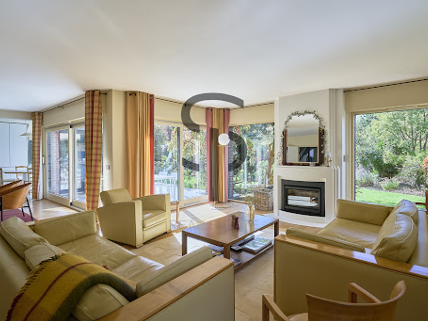 Maison 9 pièces 276 m²