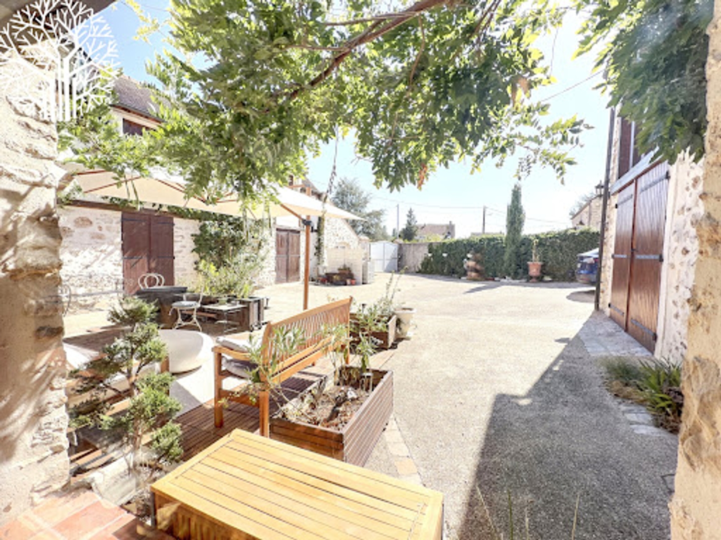 Maison 6 pièces 320 m²