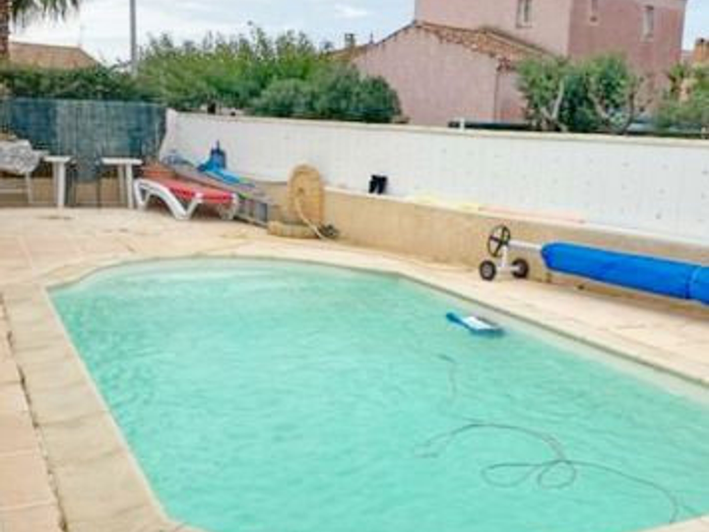 VIAS - VILLA T4 AVEC TERRASSE + JARDIN + GARAGE + PISCINE