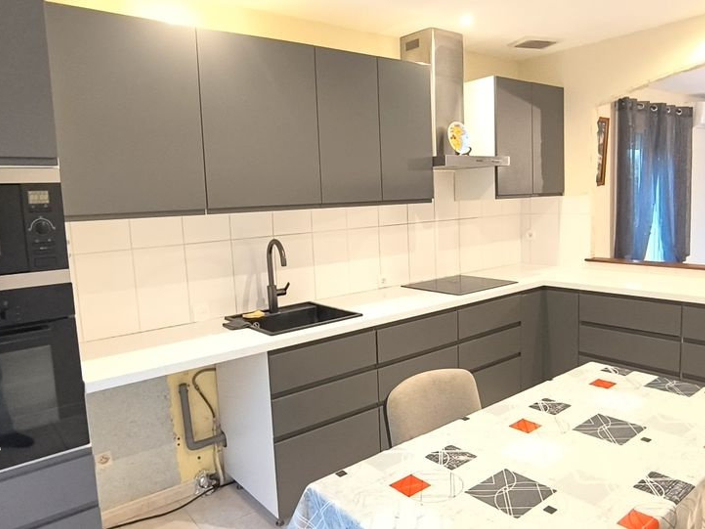Maison à vendre - 4 pièces - 89m2 - Vias (34450)