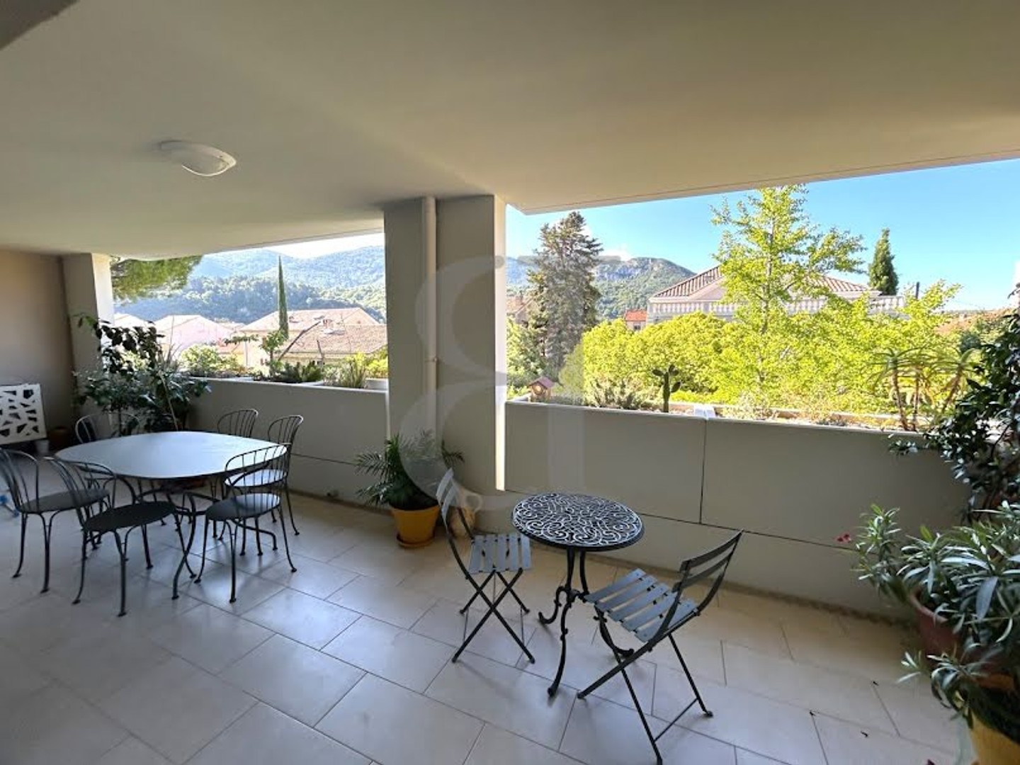 Appartement 3 pièces 77 m²