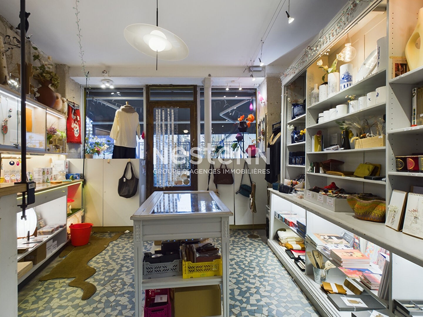 Local commercial 2 pièces 45 m²