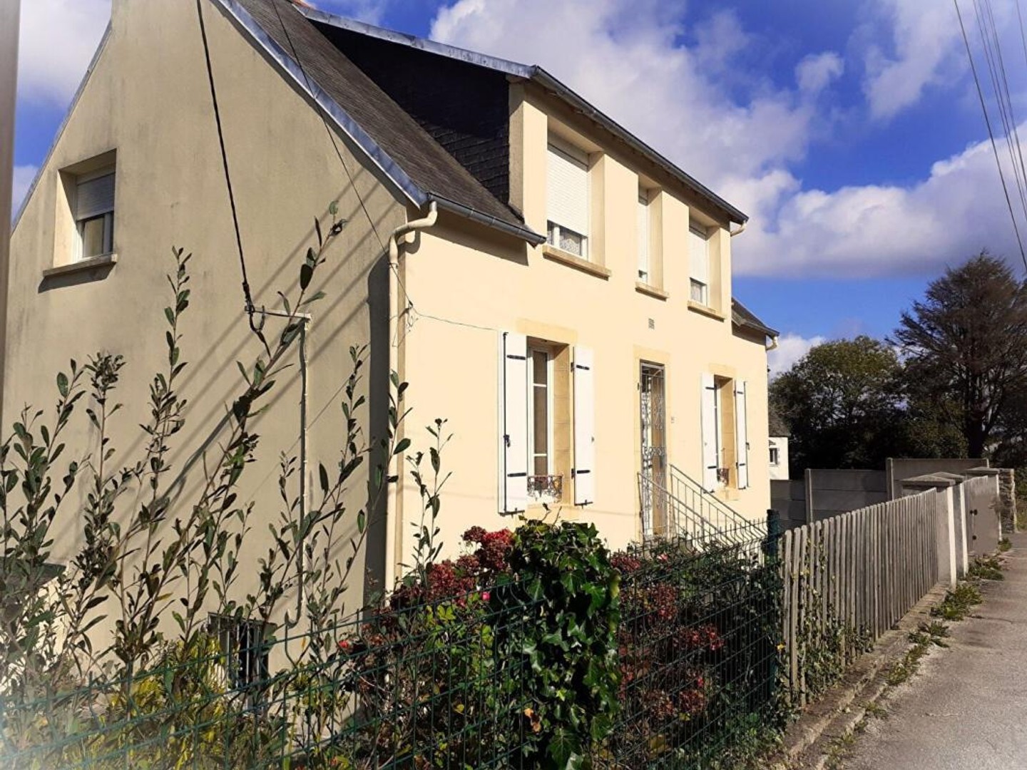 Maison 6 chambres 2 salles de bain sur terrain constructible de 1 800 m² à Crozon - 29 560