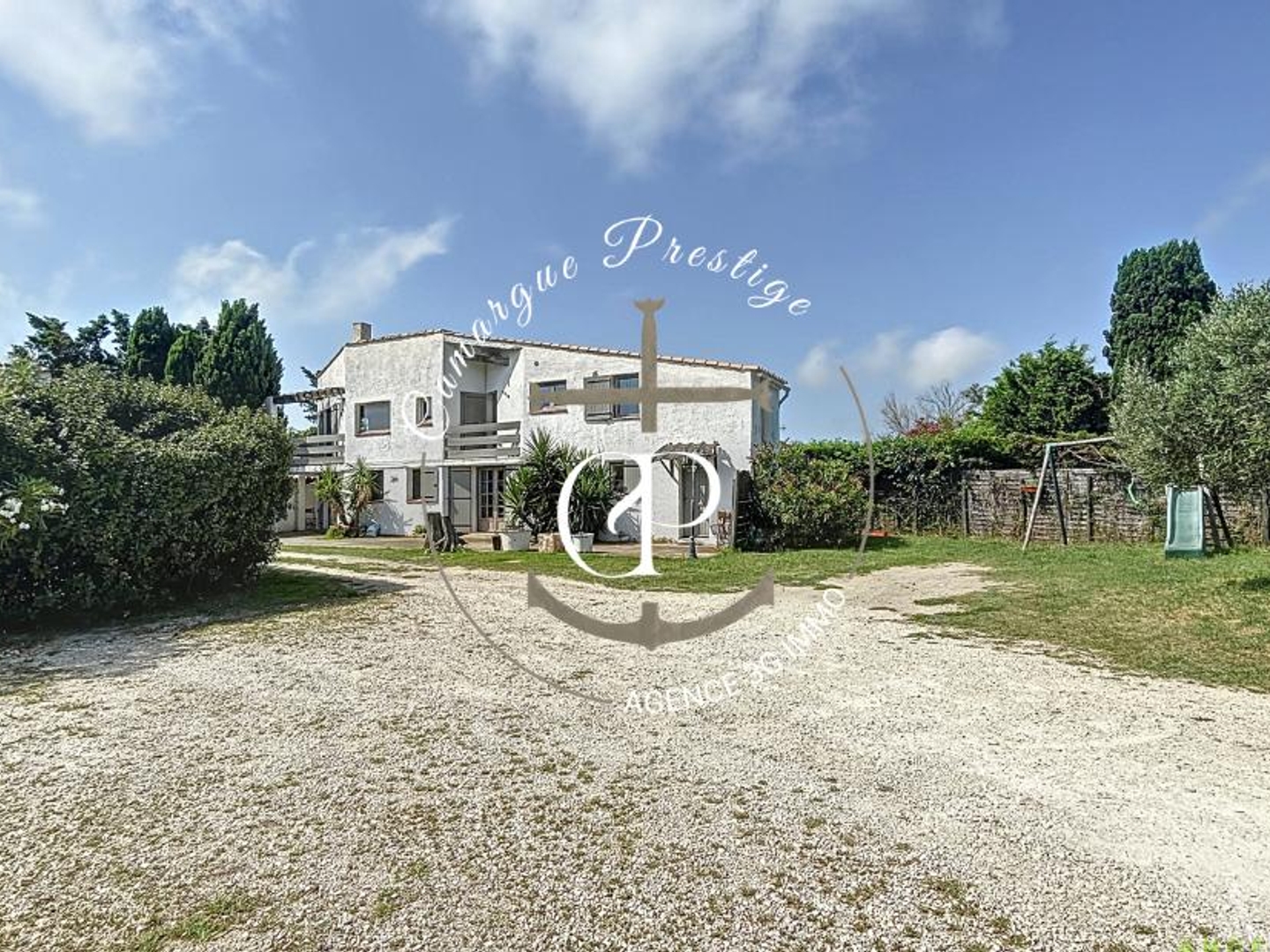 Maison à vendre - 13 pièces - 308m2 - Saintes-Maries-De... (13460)
