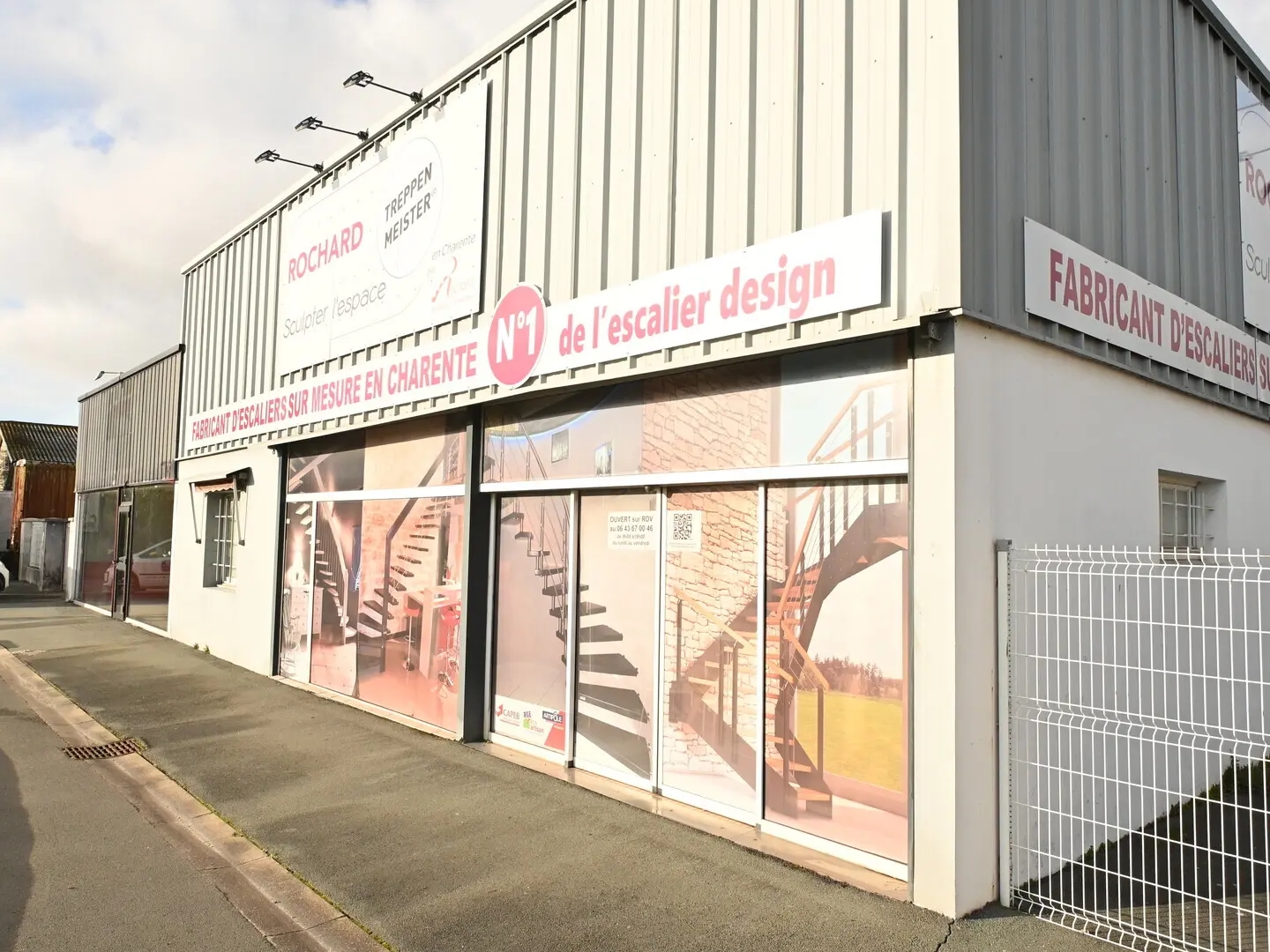 Local professionnel 519 m²
