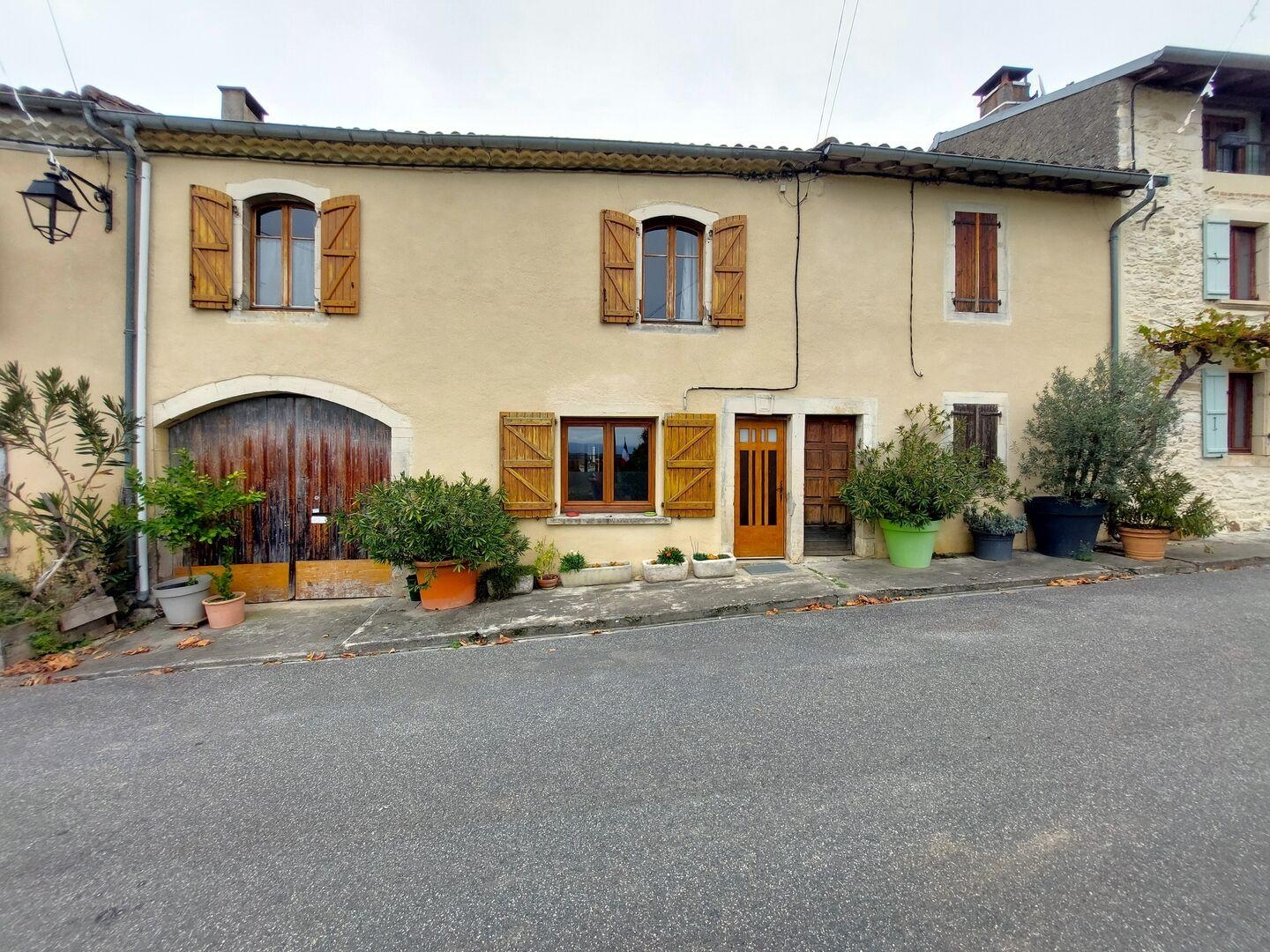 MAISON DE VILLAGE AVEC JARDIN PROCHE « SALIES DU SALAT »