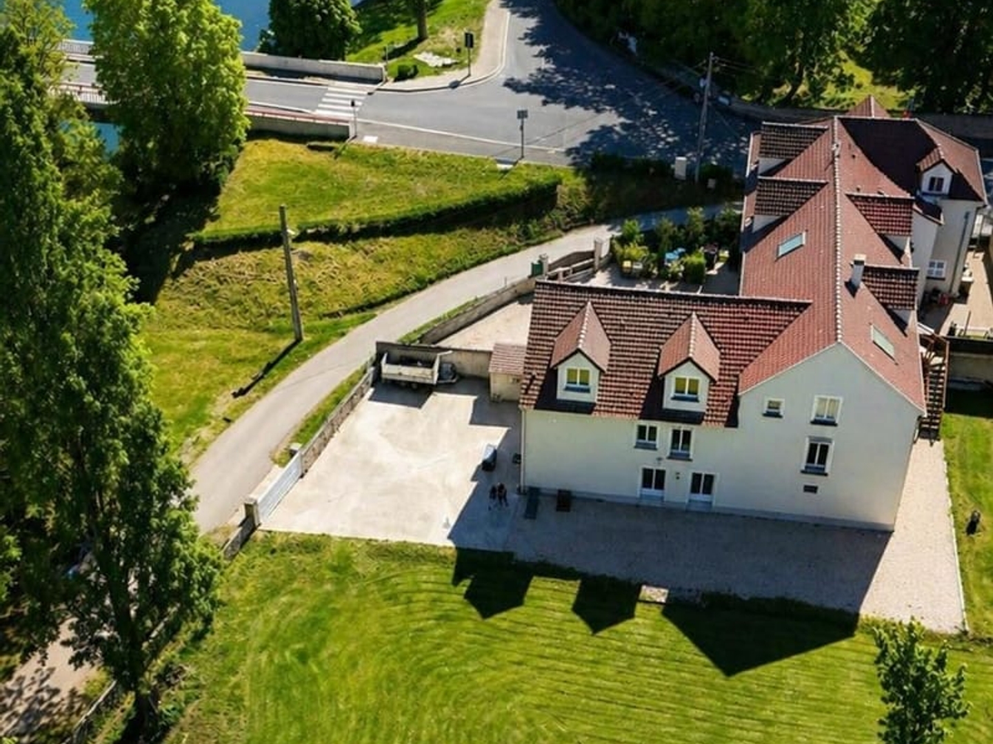 Maison 12 pièces 420 m²