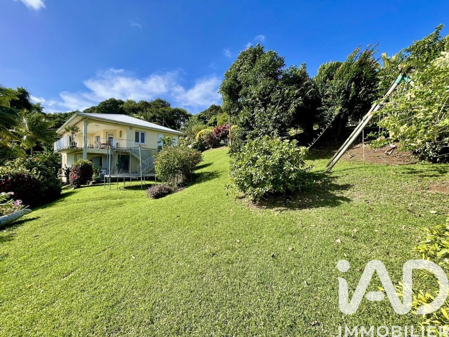 Maison à vendre - 5 pièces - 96m2 - La Trinité (97220)