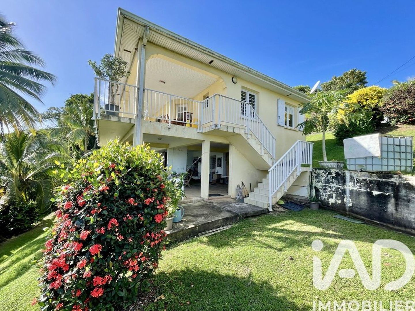 Maison à vendre - 5 pièces - 96m2 - La Trinité (97220)
