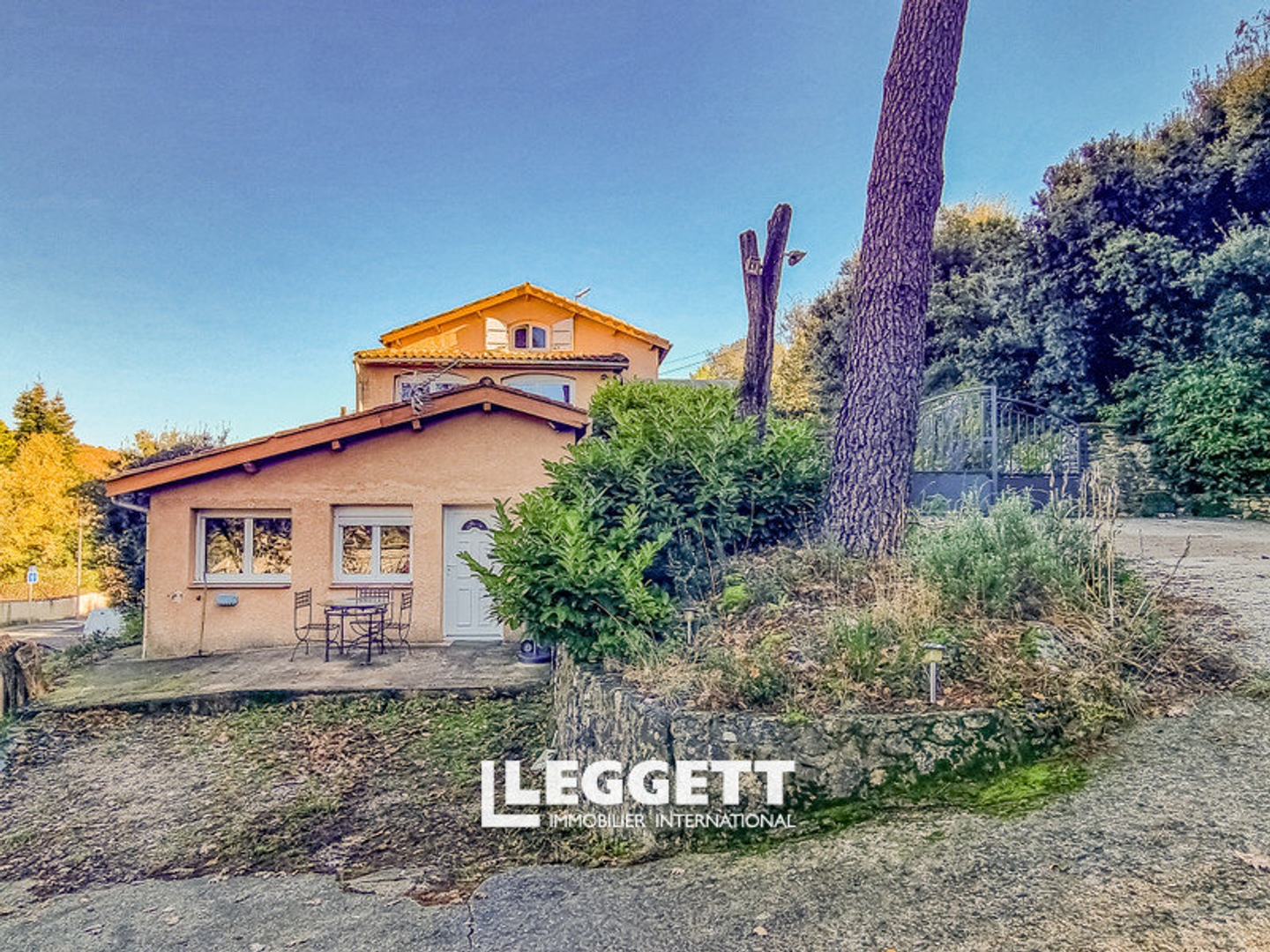 Maison à vendre - 8 pièces - 198m2 - Lamalou-Les-Bains (34240)