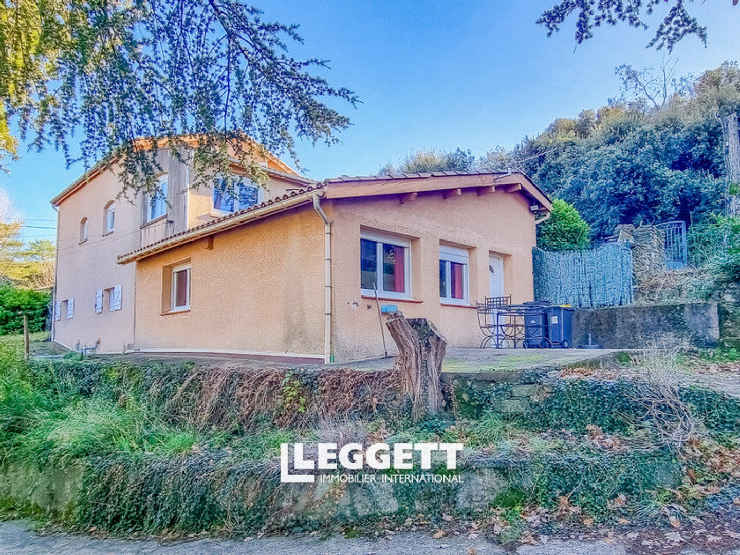 Maison à vendre - 8 pièces - 198m2 - Lamalou-Les-Bains (34240)