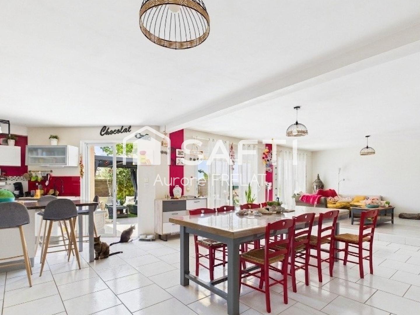 Maison à vendre - 5 pièces - 174m2 - Noyant-De-Touraine (37800)