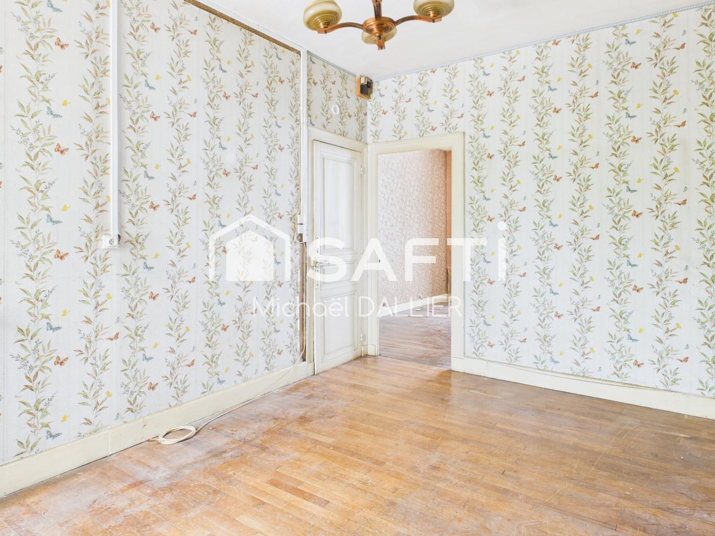 Maison à vendre - 6 pièces - 131m2 - Châteauroux (36000)