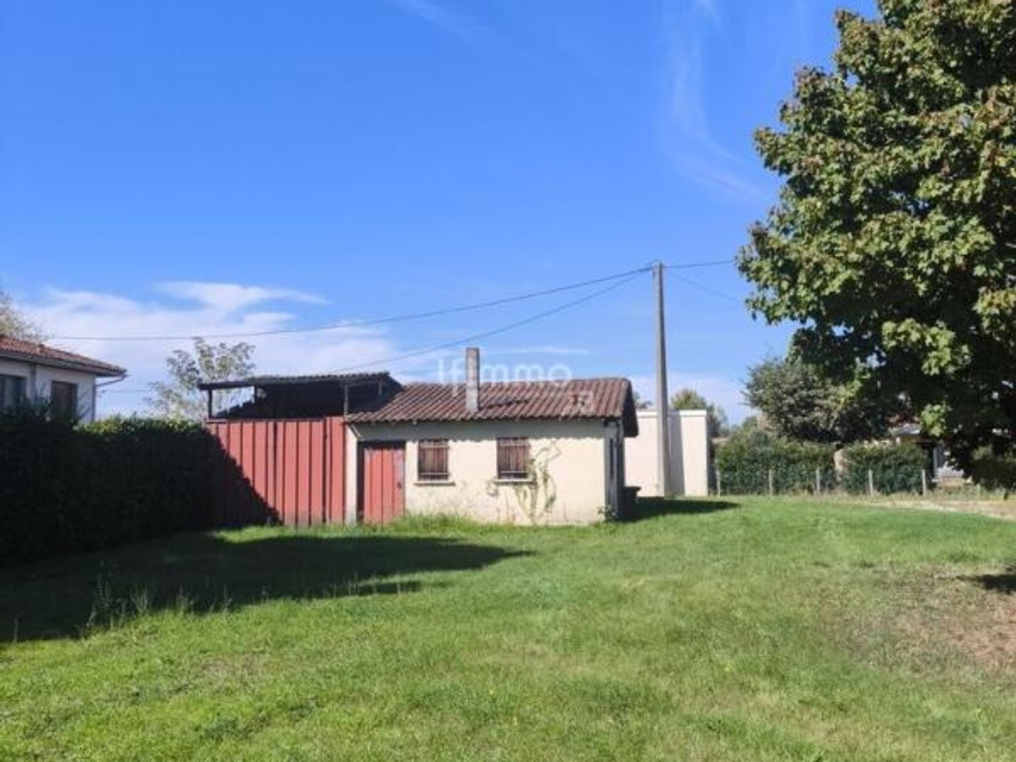Dépendance de 60 m2 85 000€ FAI
