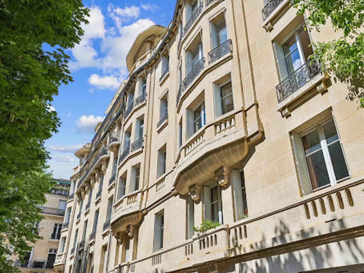 Appartement 7 pièces 236 m²