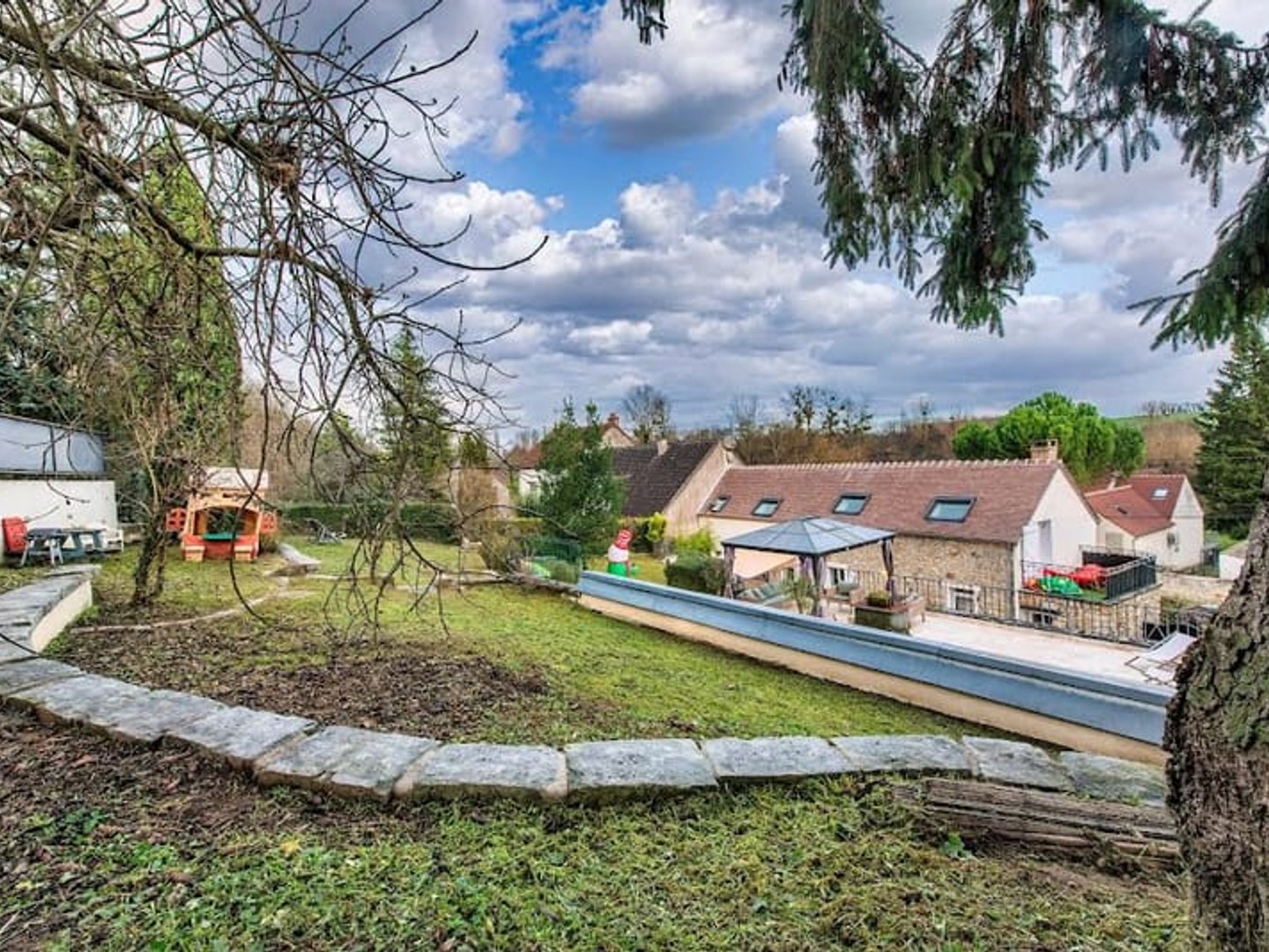 Maison 6 pièces 183 m²