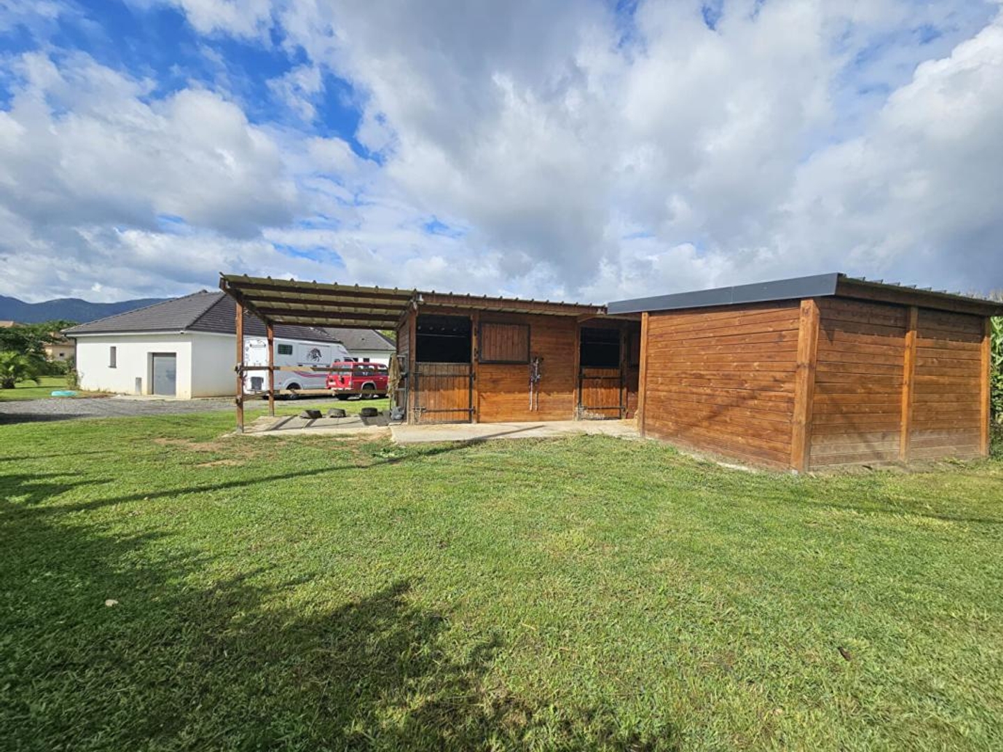 Maison d'exception avec terrain équestre à 5 minutes de Mauléon